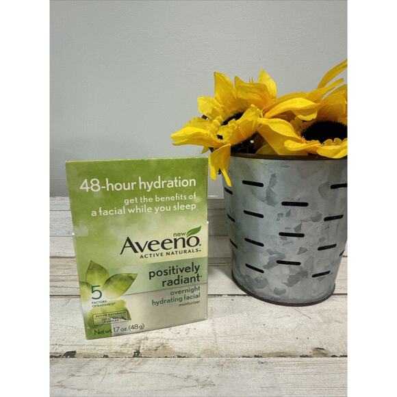 Aveeno Positively Radiant Overnight Facial Hydrating Moisturizer 1.7 Ounce - Picture 1 of 4